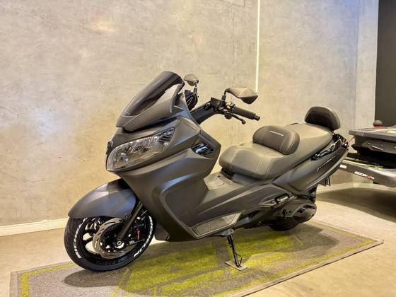 DAFRA MAXSYM 400i 